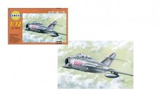 Smer Model MiG-15 UTI 1:72 15 x 14 cm v krabici 25x14x5 cm